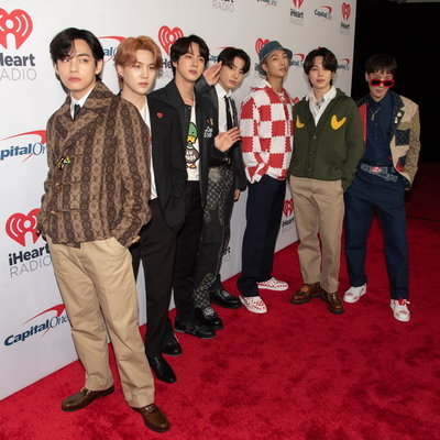 Группа BTS будет служить в армии