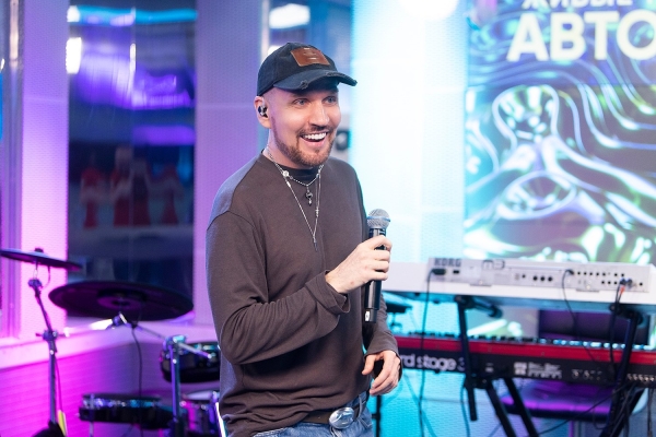 Velvet Music устроил музыкальный марафон в честь своего 20-летия