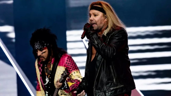 Motley Crüe сами себя «Cancelled»